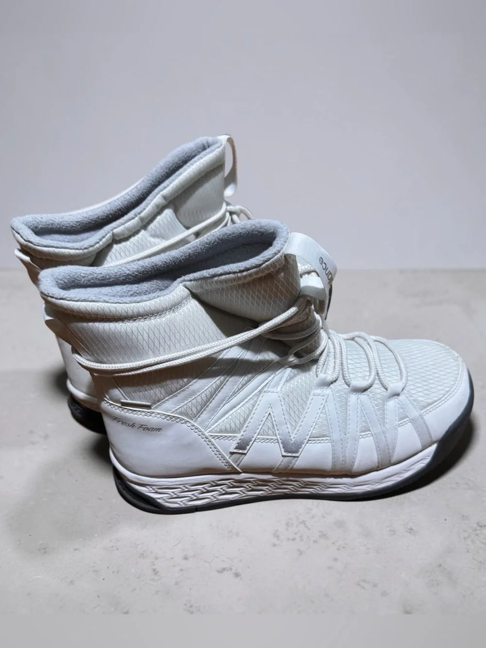 New Balance Fresh Foam 2000 V1  Women's Winter Boot